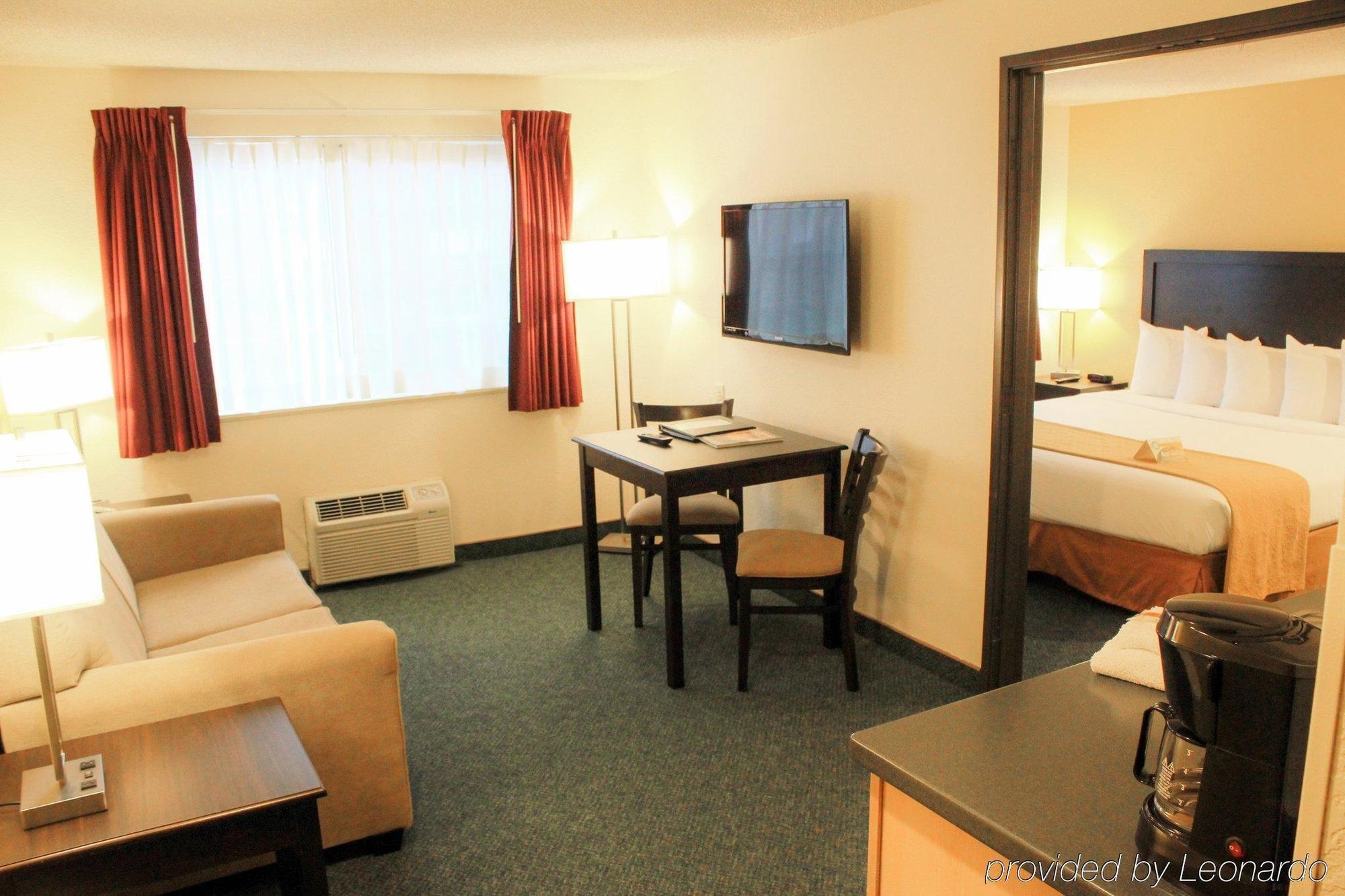 Quality Inn & Suites Спрингфилд Экстерьер фото