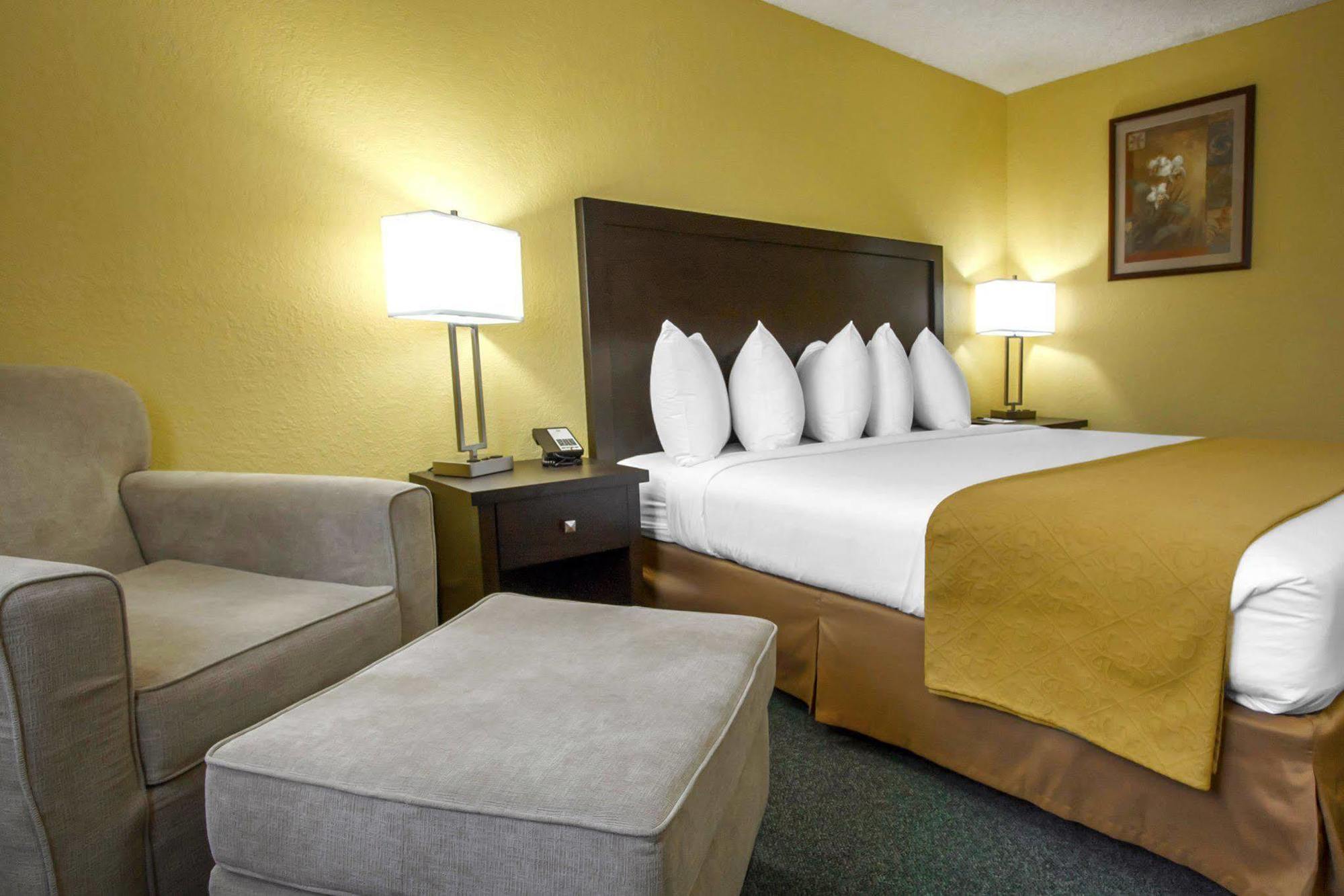 Quality Inn & Suites Спрингфилд Экстерьер фото