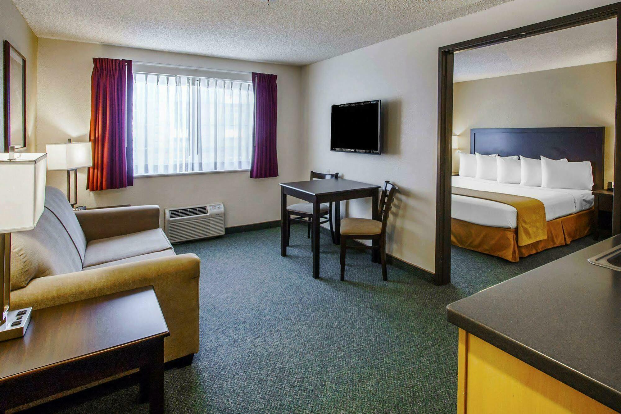 Quality Inn & Suites Спрингфилд Экстерьер фото