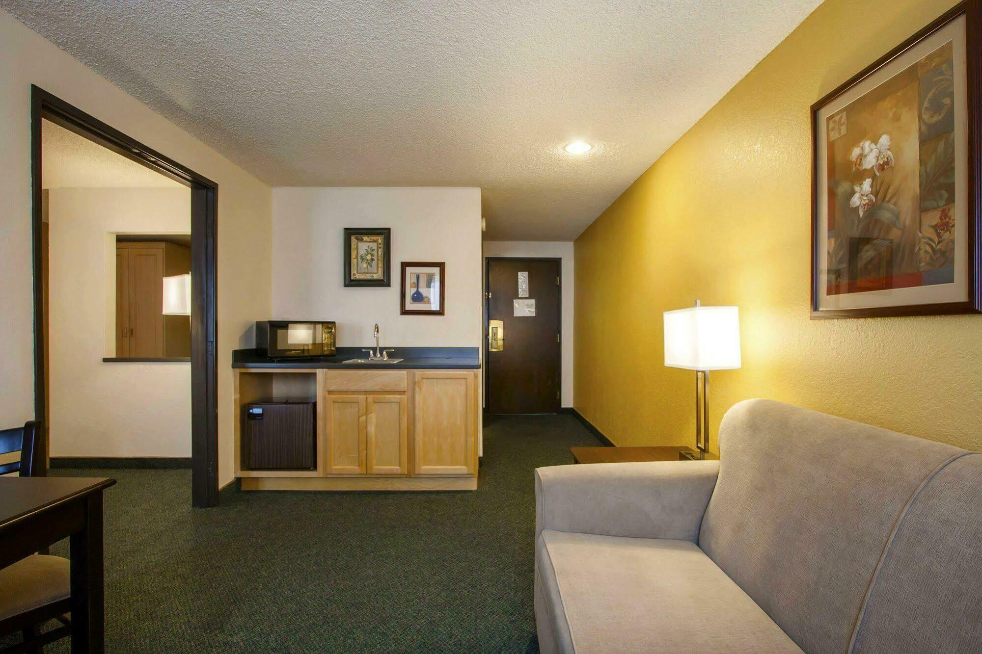 Quality Inn & Suites Спрингфилд Экстерьер фото