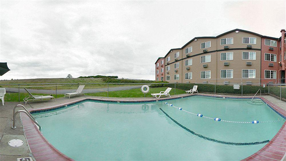 Quality Inn & Suites Спрингфилд Экстерьер фото